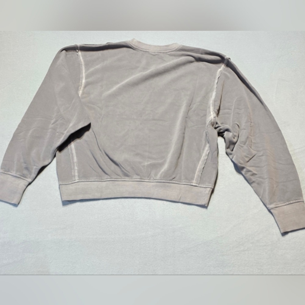 Zenana Outfitters Charcoal Mineral Wash Crew Neck Sweater NWOT PTP 22 Length 22 - Picture 5 of 8